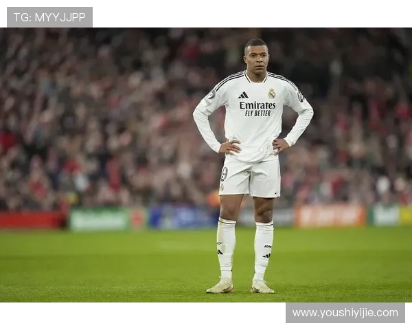 足球明星时尚穿搭揭秘 穿出球场外的魅力风采